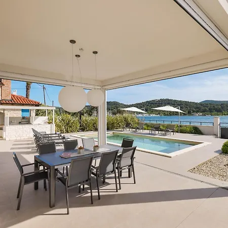 Olive Bay Villa Sutomiscica