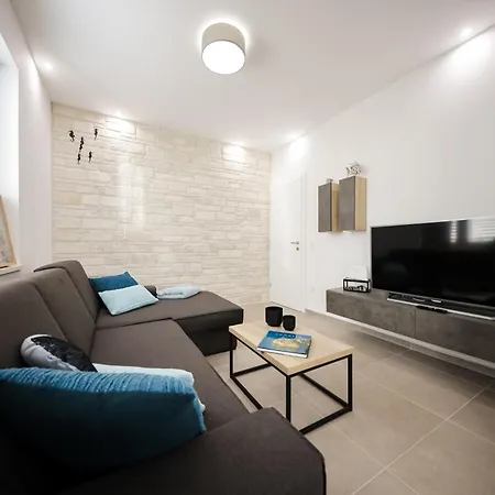 Villa Olive Bay Sutomiscica